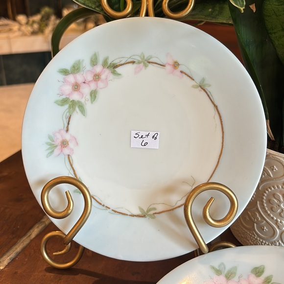 Antique Bavaria Hand Crafted Porcelain Plates - Picture 2 of 16